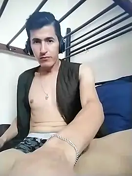 Snapshot of BIG___BEN chatting on December 2024 06:12:01 PM BIG BEN online show from December 2024 06:12:01 PM