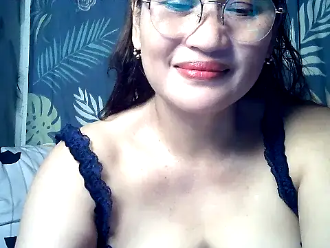 Snapshot of Amazing_Angel22 chatting on September 2025 06:13:02 PM Amazing Angel22 online show from September 2025 06:13:02 PM