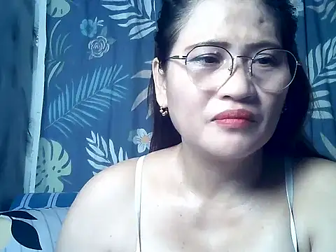 Snapshot of Amazing_Angel22 chatting on October 2025 04:37:02 PM Amazing Angel22 online show from October 2025 04:37:02 PM