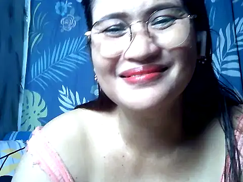Snapshot of Amazing_Angel22 chatting on October 2025 06:18:02 PM Amazing Angel22 online show from October 2025 06:18:02 PM