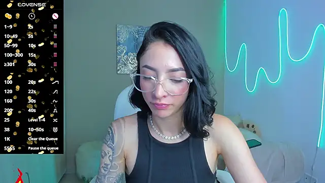 barbie scoth  online show from October 2025 07:56:02 PM