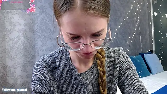 KateJonson online show from December 2025 11:58:02 AM