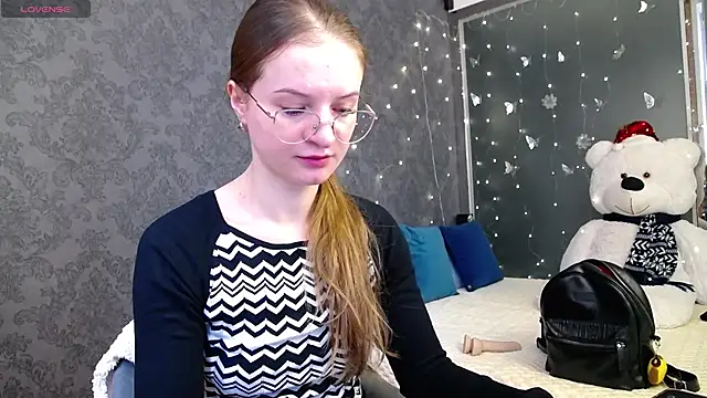 KateJonson online show from January 2026 08:41:01 AM