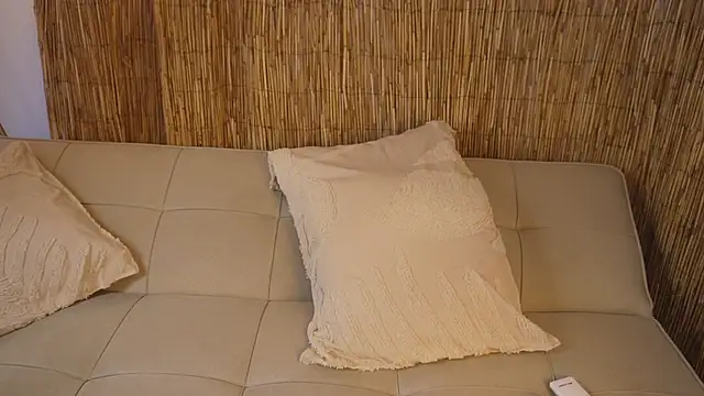 bunnycuteshy online show from April 2026 12:44:02 PM