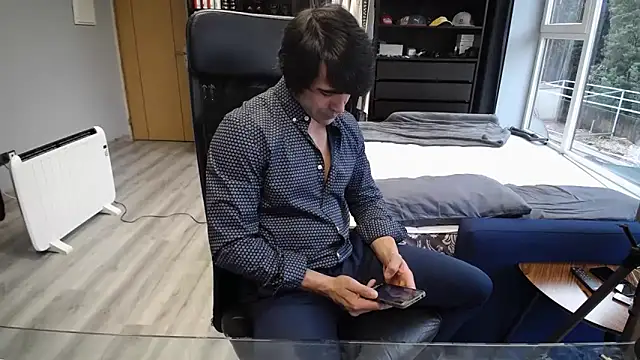 samricci21 online show from December 2025 09:03:01 AM