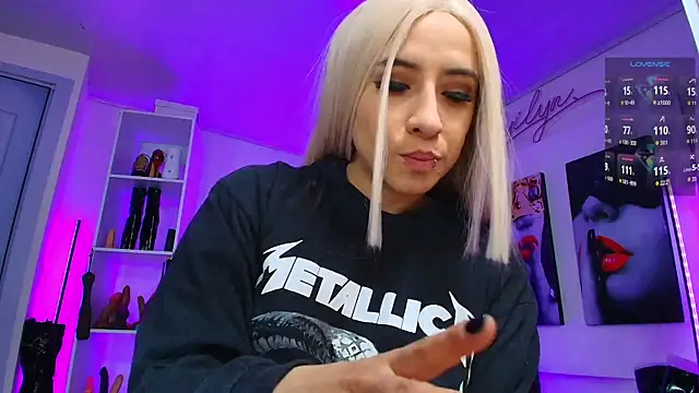 kayilyn online show from July 2026 02:15:02 PM