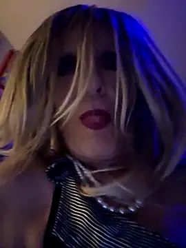 Vonniecd online show from March 2026 04:58:01 AM