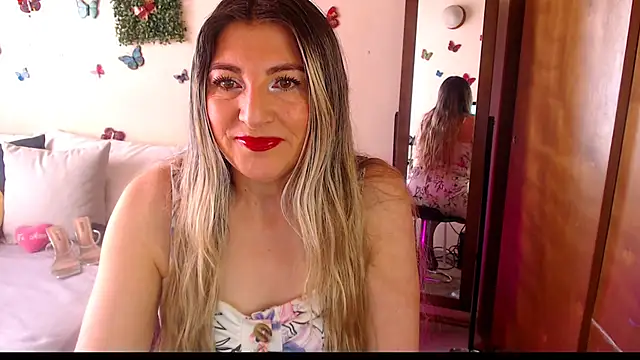 Jolie-Mature online show from April 2026 07:48:01 PM