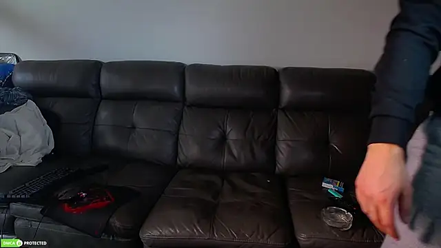 CrazyDom1 online show from October 2025 11:07:02 AM