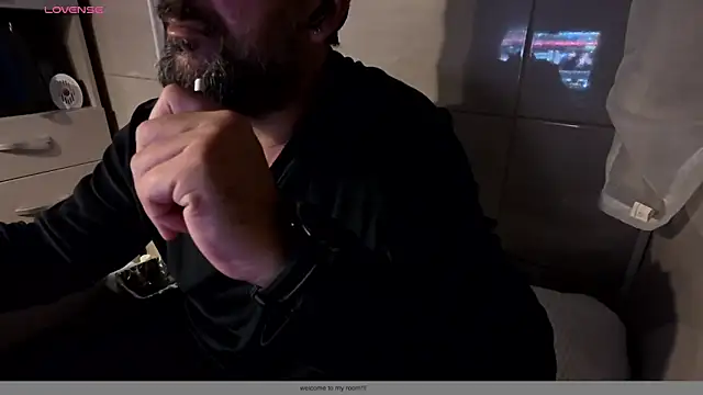 TigerOne19 online show from December 2025 08:04:02 PM