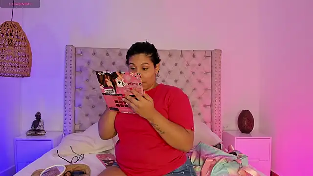 DanielleEvans  online show from March 2025 11:06:01 AM