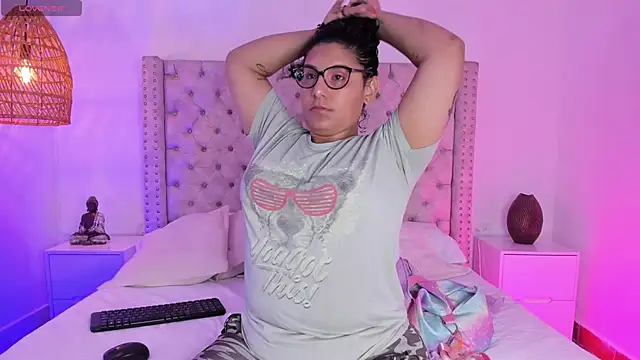 DanielleEvans  online show from March 2025 11:16:01 AM