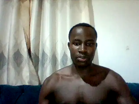 Snapshot of mclntz_bbc chatting on April 2026 02:01:01 PM mclntz bbc online show from April 2026 02:01:01 PM