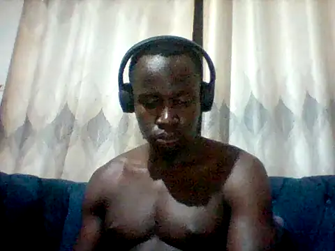Snapshot of mclntz_bbc chatting on June 2026 06:14:01 PM mclntz bbc online show from June 2026 06:14:01 PM