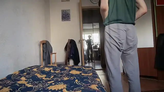 Lamonteik online show from April 2026 12:55:01 PM