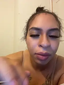 mellowyelloo online show from July 2026 06:38:01 AM