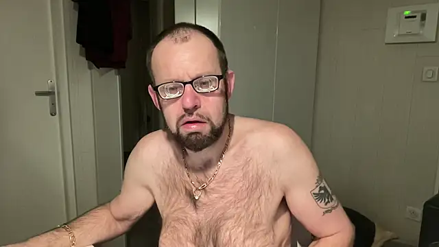 FABIOGLASSES online show from April 2026 12:35:02 AM