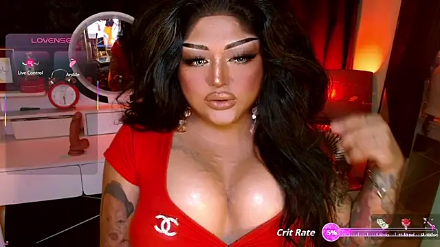 Snapshot of TiffanyWolf chatting on June 2026 12:01:02 AM TiffanyWolf online show from June 2026 12:01:02 AM