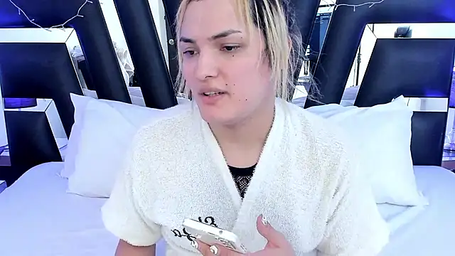 Snapshot of katya_kozlov chatting on March 2025 04:21:01 PM katya kozlov online show from March 2025 04:21:01 PM