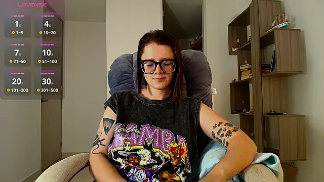 Arya starrk online show from November 2025 01:44:02 PM