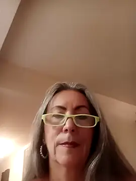 Snapshot of EvaRobinson chatting on December 2024 05:16:02 AM EvaRobinson online show from December 2024 05:16:02 AM
