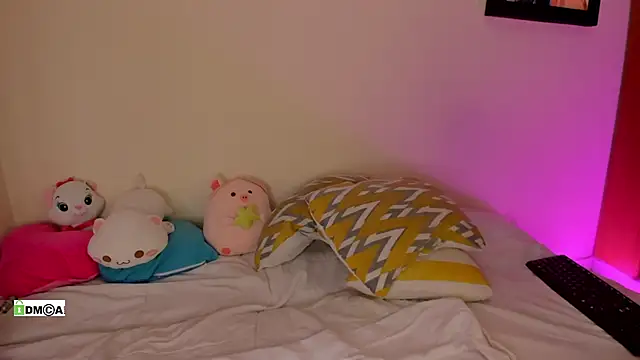 olivia  s online show from October 2025 04:46:01 AM