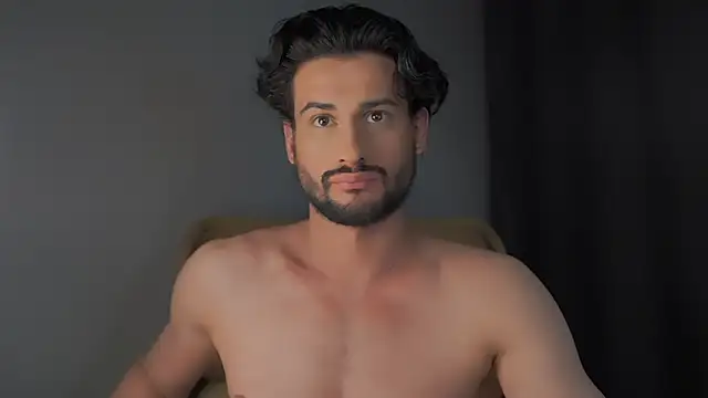 Snapshot of Keen___Luckystrike chatting on December 2024 01:18:01 AM Keen Luckystrike online show from December 2024 01:18:01 AM