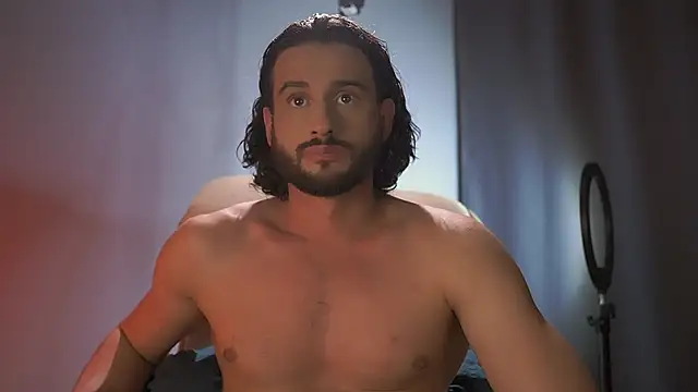 Snapshot of Keen___Luckystrike chatting on October 2025 03:31:02 PM Keen Luckystrike online show from October 2025 03:31:02 PM