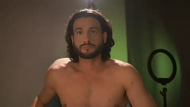 Snapshot of Keen___Luckystrike chatting on October 2025 02:27:02 PM Keen Luckystrike online show from October 2025 02:27:02 PM