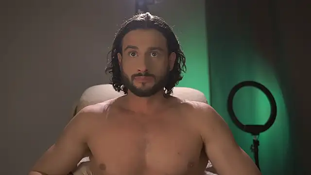 Snapshot of Keen___Luckystrike chatting on October 2025 09:28:02 PM Keen Luckystrike online show from October 2025 09:28:02 PM