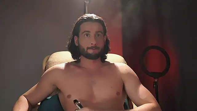 Snapshot of Keen___Luckystrike chatting on October 2025 11:56:02 PM Keen Luckystrike online show from October 2025 11:56:02 PM