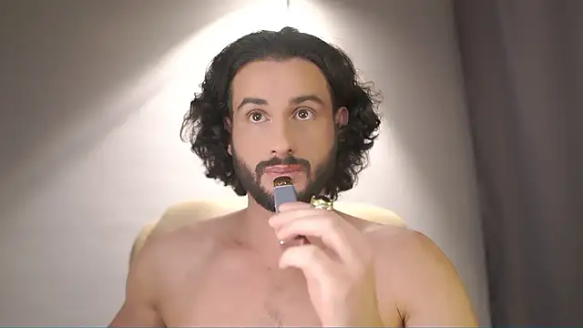 Snapshot of Keen___Luckystrike chatting on February 2026 11:47:02 PM Keen Luckystrike online show from February 2026 11:47:02 PM