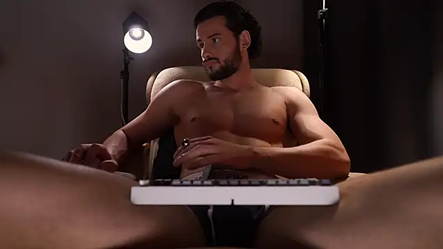 Snapshot of Keen___Luckystrike chatting on February 2026 08:38:01 PM Keen Luckystrike online show from February 2026 08:38:01 PM