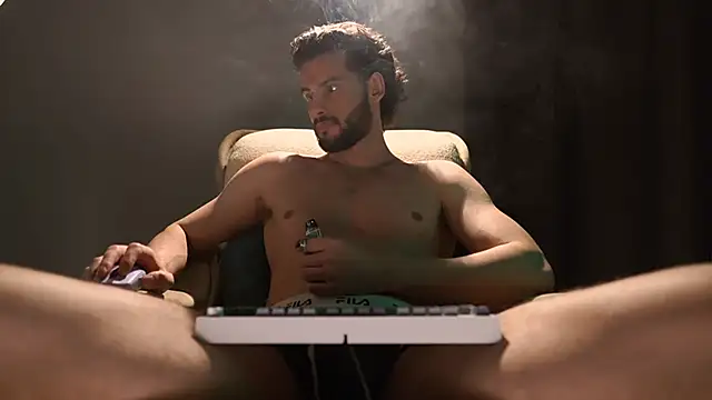 Snapshot of Keen___Luckystrike chatting on February 2026 07:47:02 PM Keen Luckystrike online show from February 2026 07:47:02 PM