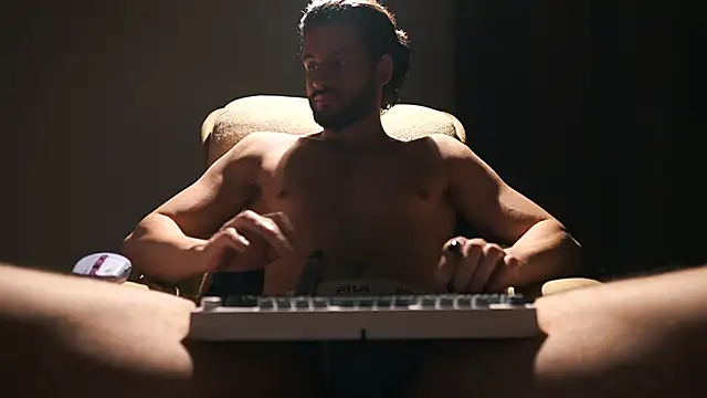 Snapshot of Keen___Luckystrike chatting on March 2026 09:54:02 PM Keen Luckystrike online show from March 2026 09:54:02 PM