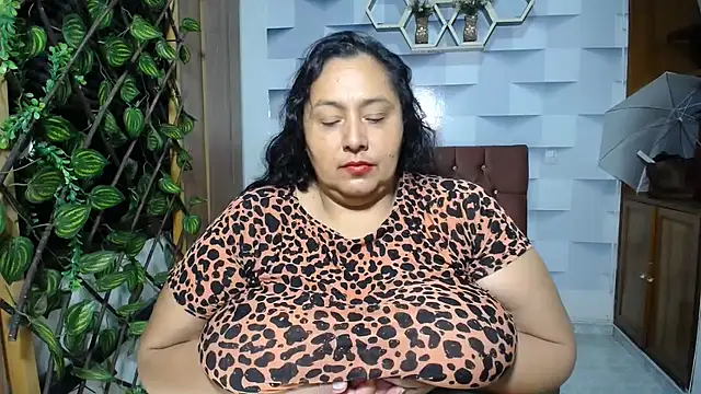 TistMature online show from January 2026 01:04:02 PM