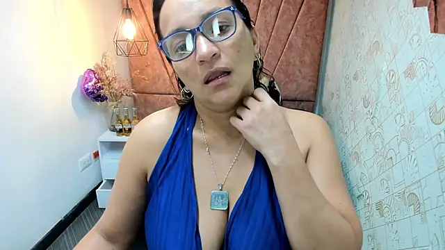 MarilynMiilf  online show from November 2025 07:38:01 PM