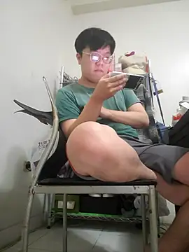 Snapshot of ksshp9502 chatting on November 2025 05:40:02 PM ksshp9502 online show from November 2025 05:40:02 PM