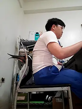 Snapshot of ksshp9502 chatting on March 2026 04:13:01 PM ksshp9502 online show from March 2026 04:13:01 PM