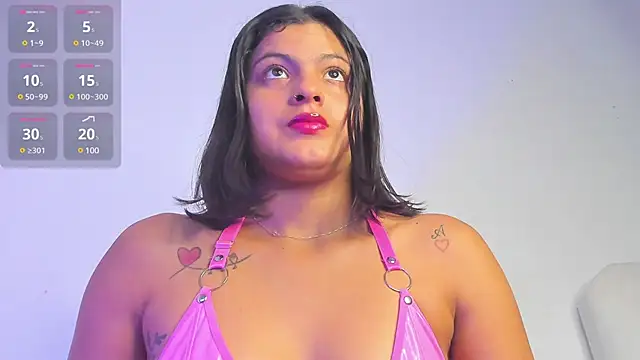 Snapshot of Megan_browns1 chatting on January 2025 01:03:01 PM Megan browns1 online show from January 2025 01:03:01 PM