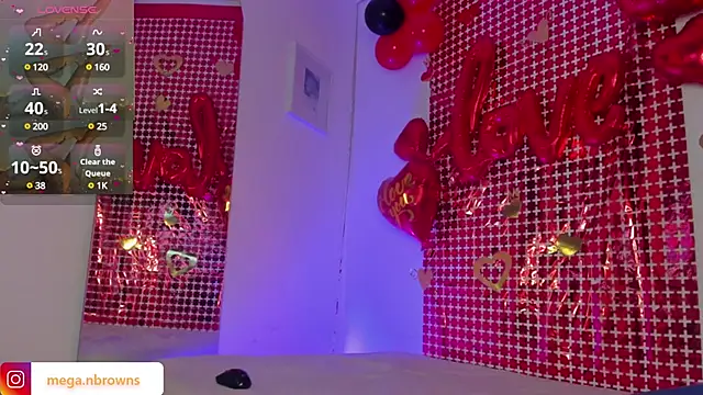 Snapshot of Megan_browns1 chatting on February 2025 12:48:01 PM Megan browns1 online show from February 2025 12:48:01 PM