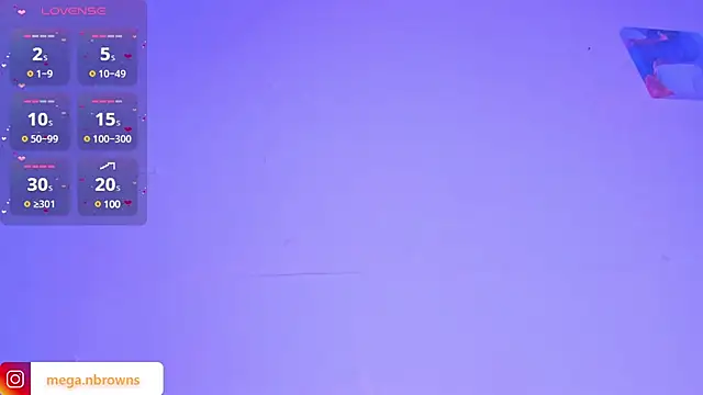 Snapshot of Megan_browns1 chatting on February 2025 01:03:01 PM Megan browns1 online show from February 2025 01:03:01 PM