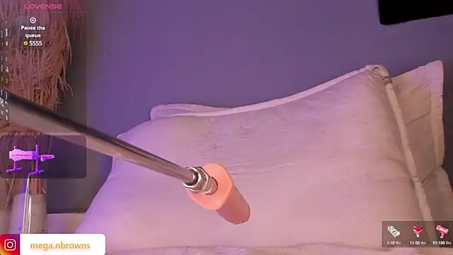 Snapshot of Megan_browns1 chatting on March 2025 04:07:02 PM Megan browns1 online show from March 2025 04:07:02 PM