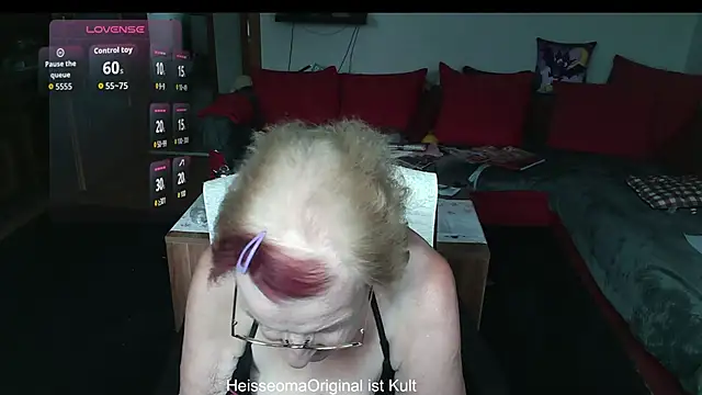 HeisseomaOriginal online show from July 2026 07:11:02 AM