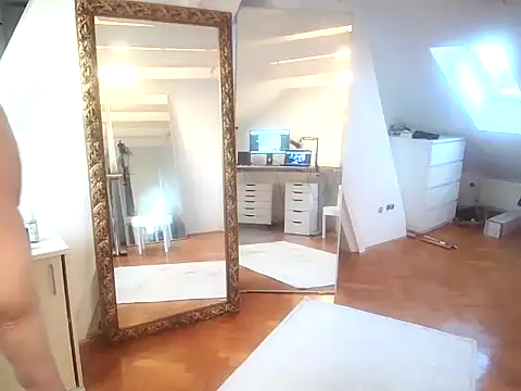 Snapshot of tobi_jerker chatting on February 2025 06:39:02 AM tobi jerker online show from February 2025 06:39:02 AM