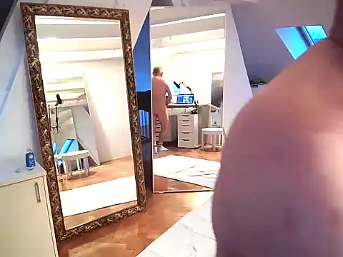 Snapshot of tobi_jerker chatting on March 2025 05:32:02 AM tobi jerker online show from March 2025 05:32:02 AM