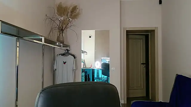 Mila Anders online show from July 2026 04:43:02 AM