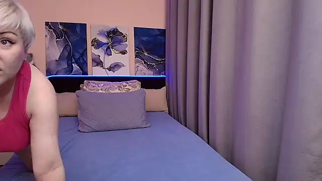Snapshot of BlondPearl chatting on July 2026 09:39:02 PM BlondPearl online show from July 2026 09:39:02 PM