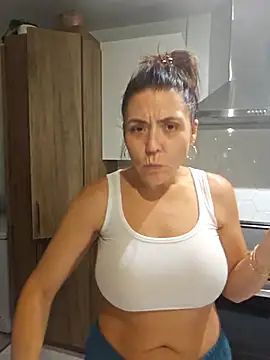 Ellie-L-Elizabeth online show from November 2025 02:32:01 AM