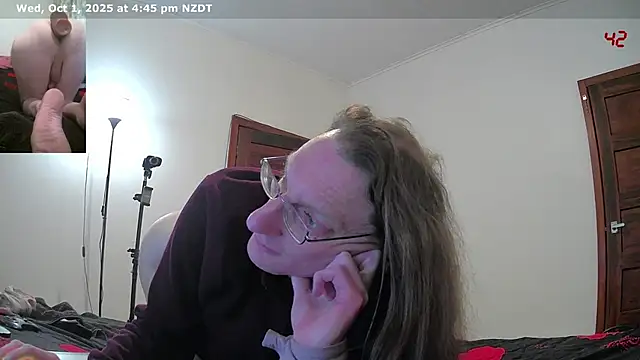 CDAdalyn online show from October 2025 03:45:01 AM